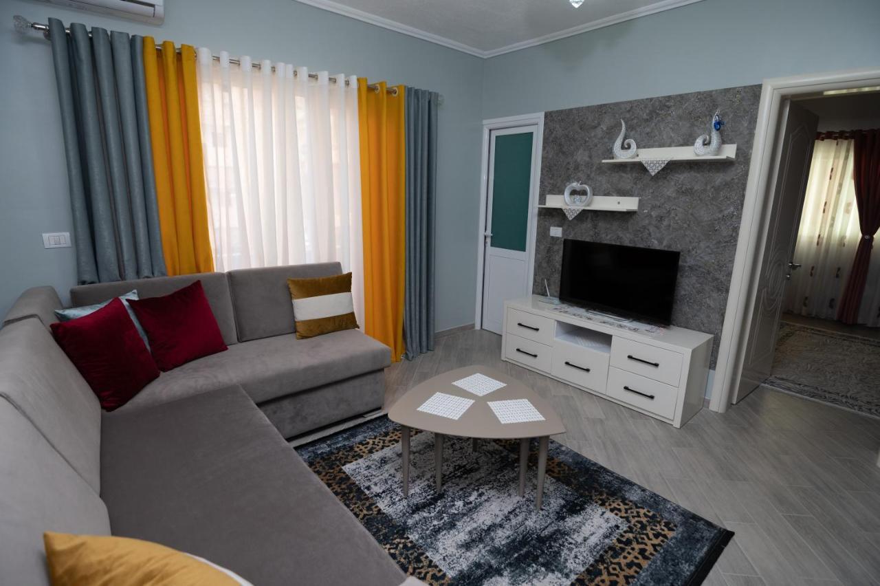 Elton's Apartment